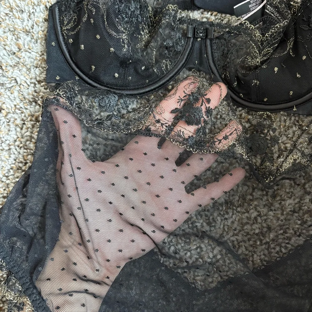 Victoria's Secret Black Lace Lingerie Bodysuit - Medium - Picture 5 of 5